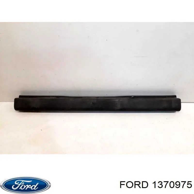 1370975 Ford Бампер задний, центральная часть