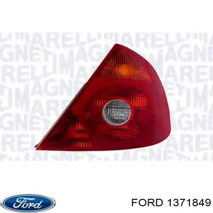 1371849 Ford фонарь задний правый