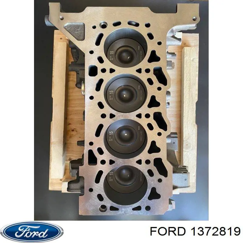 1587617 Ford блок цилиндров двигателя