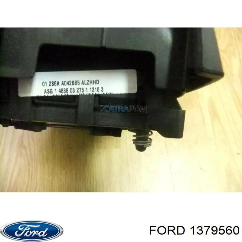 Подушка безопасности водителя 1379560 Ford