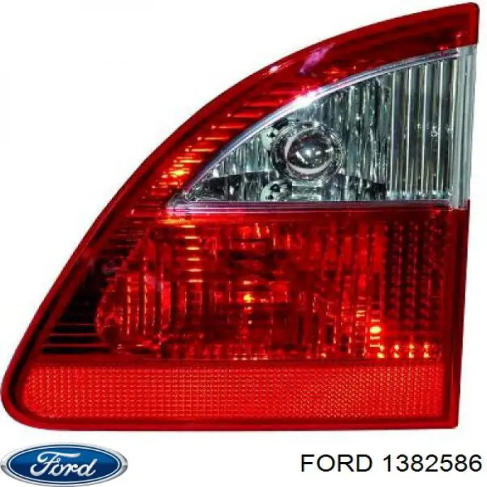 1382586 Ford Задняя левая внутренняя фара