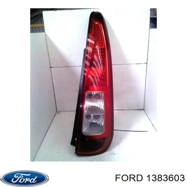 Купить 1383603 Ford Задняя правая фара