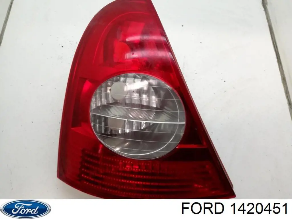 Задняя левая фара Ford 1420451 цена, от 21.25 USD