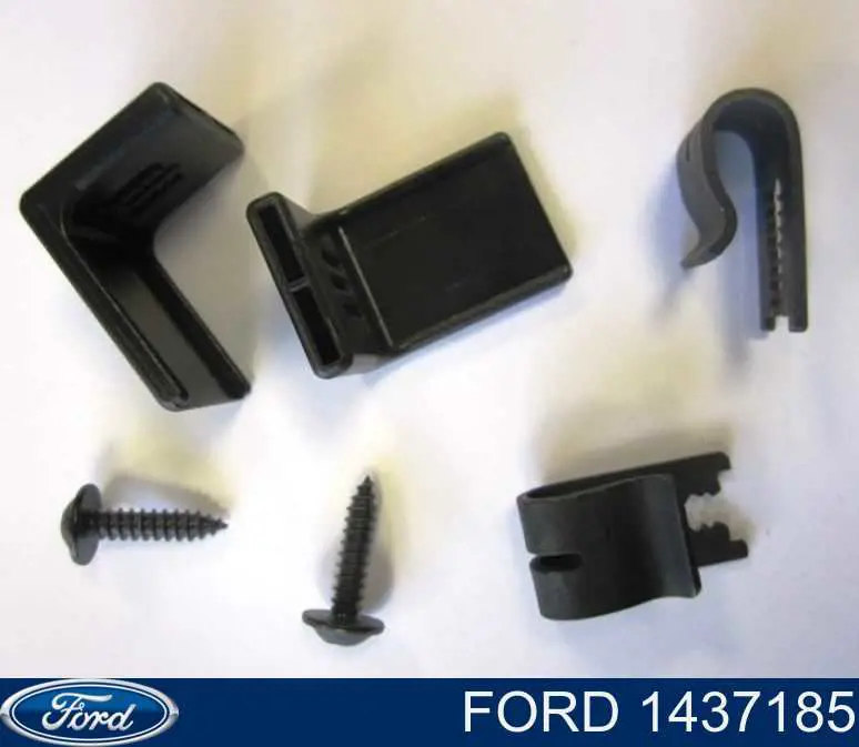 Купить 1437185 Ford Комплект монтажный брызговиков передних
