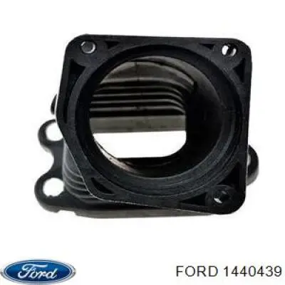 Патрубок дроссельной заслонки 1440439 Ford