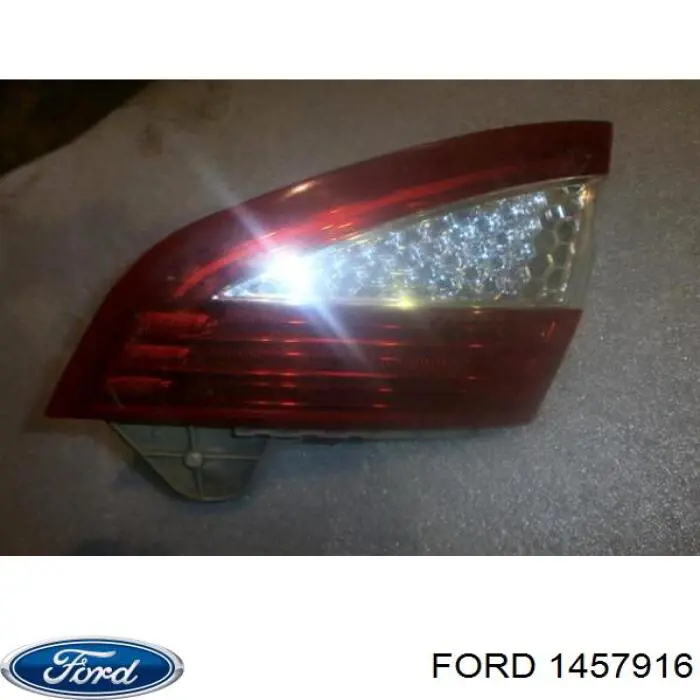 Фонарь задний правый, внутренний Ford 1457916 цена, от 79.16 USD