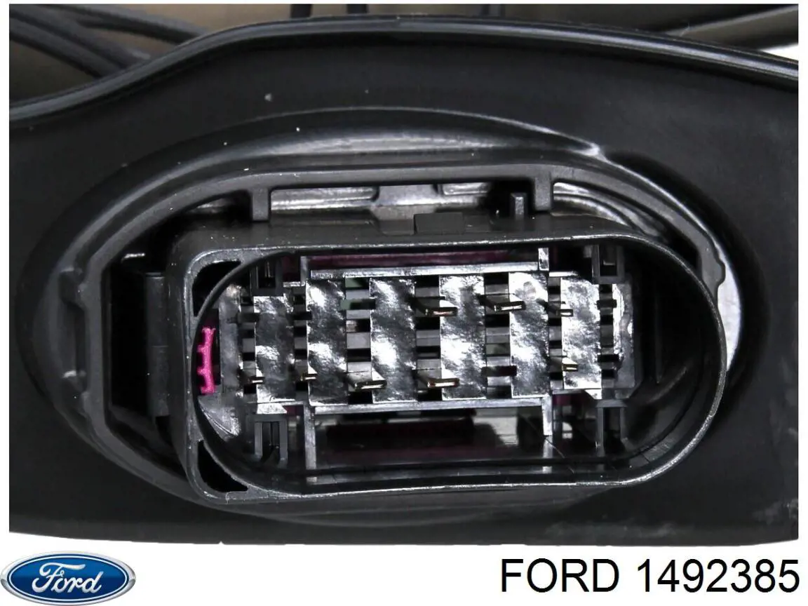 Правая фара 1492385 Ford