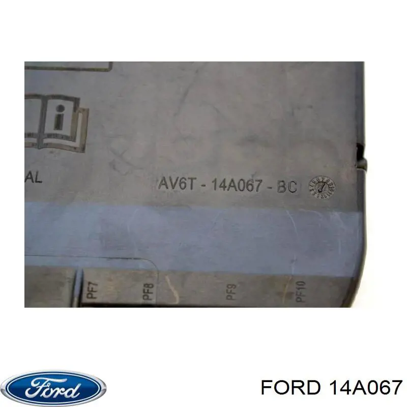 Блок предохранителей 14A067 Ford