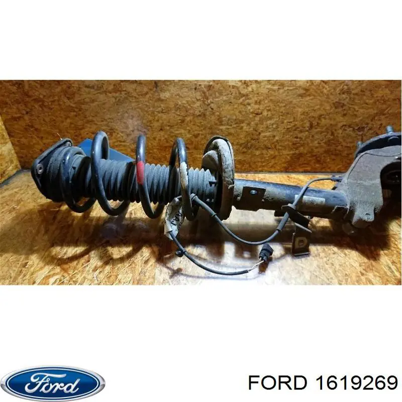 Амортизатор передний правый 1619269 Ford
