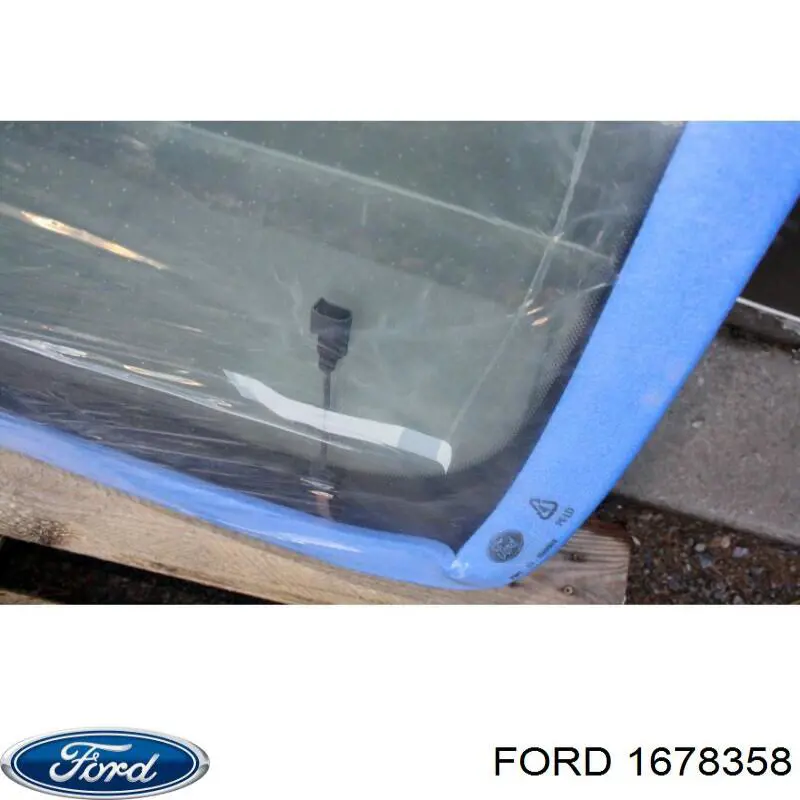 1370400 Ford стекло лобовое