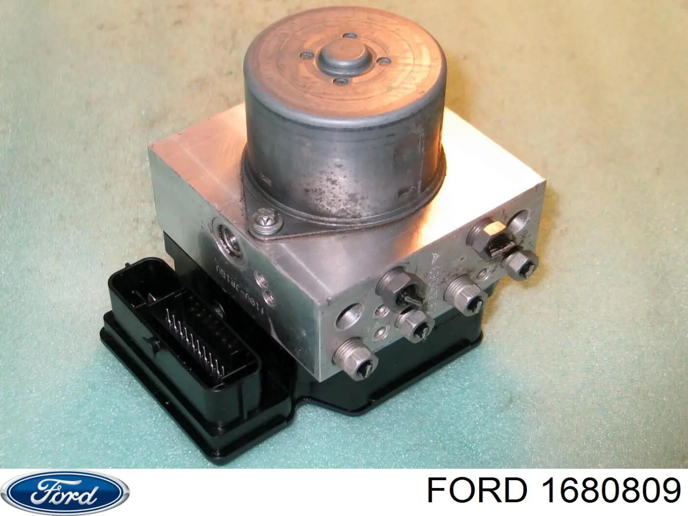 1523086 Ford 