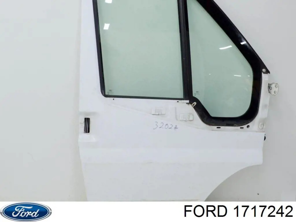 Дверь передняя правая 1717242 Ford