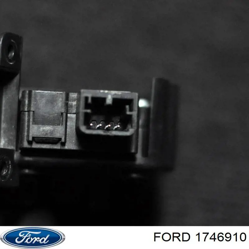 Молдинг ветрового стекла правый Ford 1746910 цена, от 43.81 USD