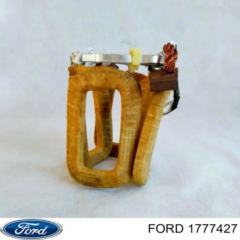 Правое боковое зеркало 1777427 Ford