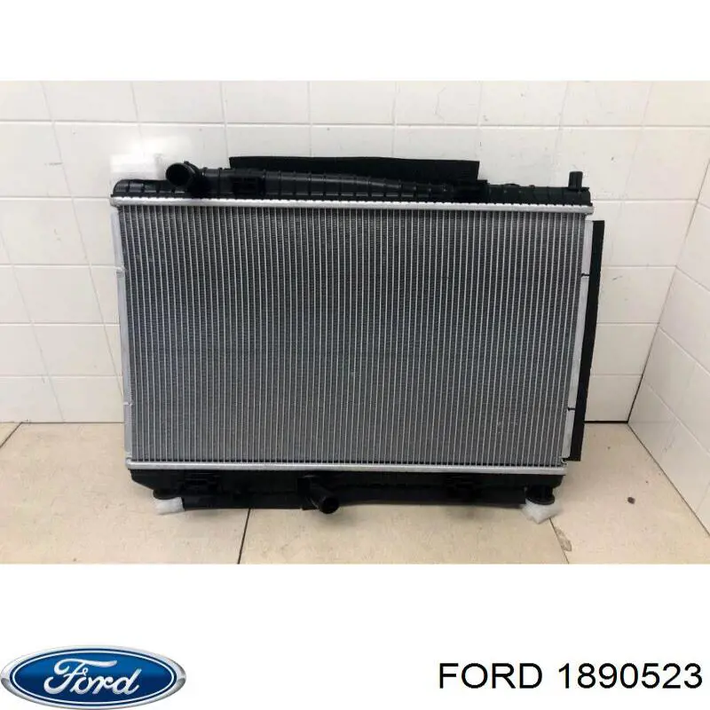 1890523 Ford радиатор