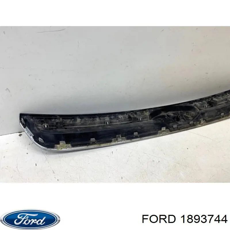 Купить 1893744 Ford Решетка радиатора
