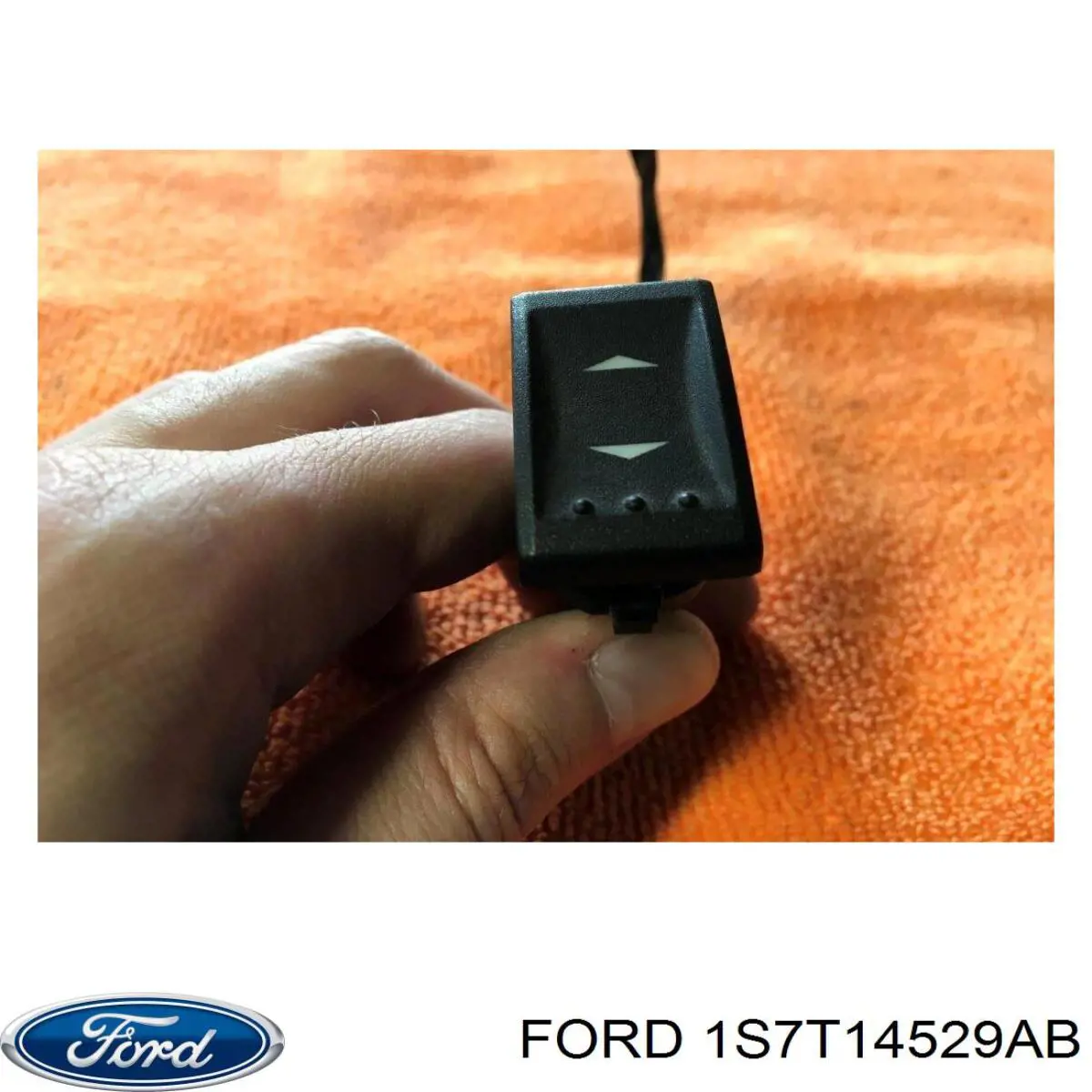 Кнопка стеклоподъемника передняя 1123793 Ford