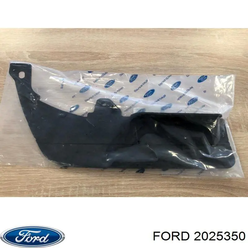 Спойлер переднего бампера правый Ford 2025350 цена, от 7.52 USD