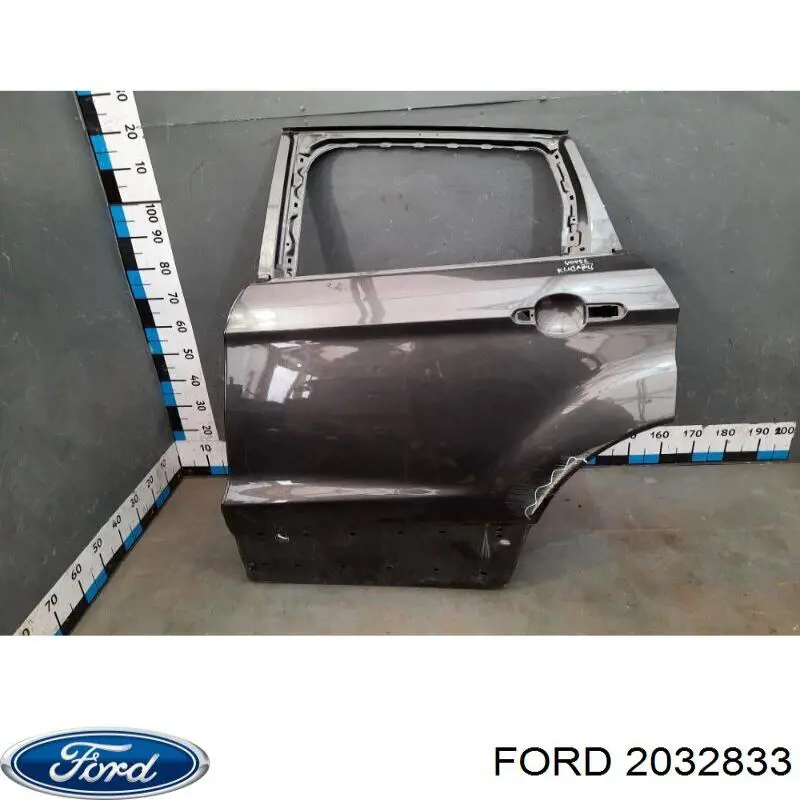 Porta traseira esquerda para Ford Kuga (CBS)
