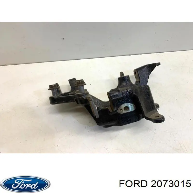 1793227 Ford цапфа (поворотный кулак задний левый)