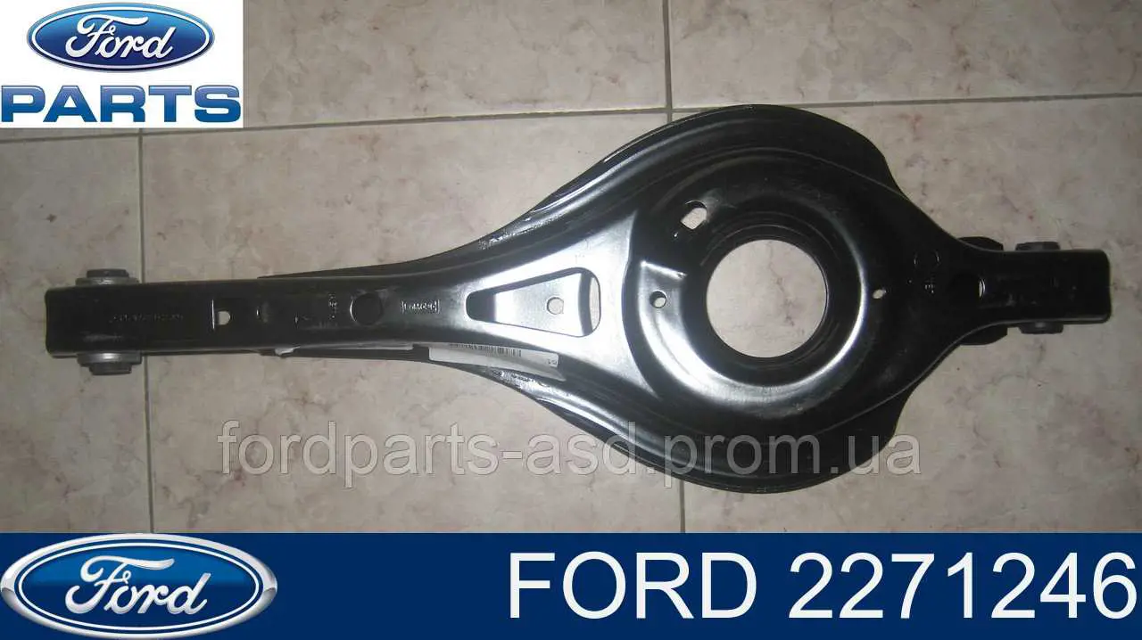 2271246 Ford braço oscilante inferior esquerdo de suspensão traseira/direita