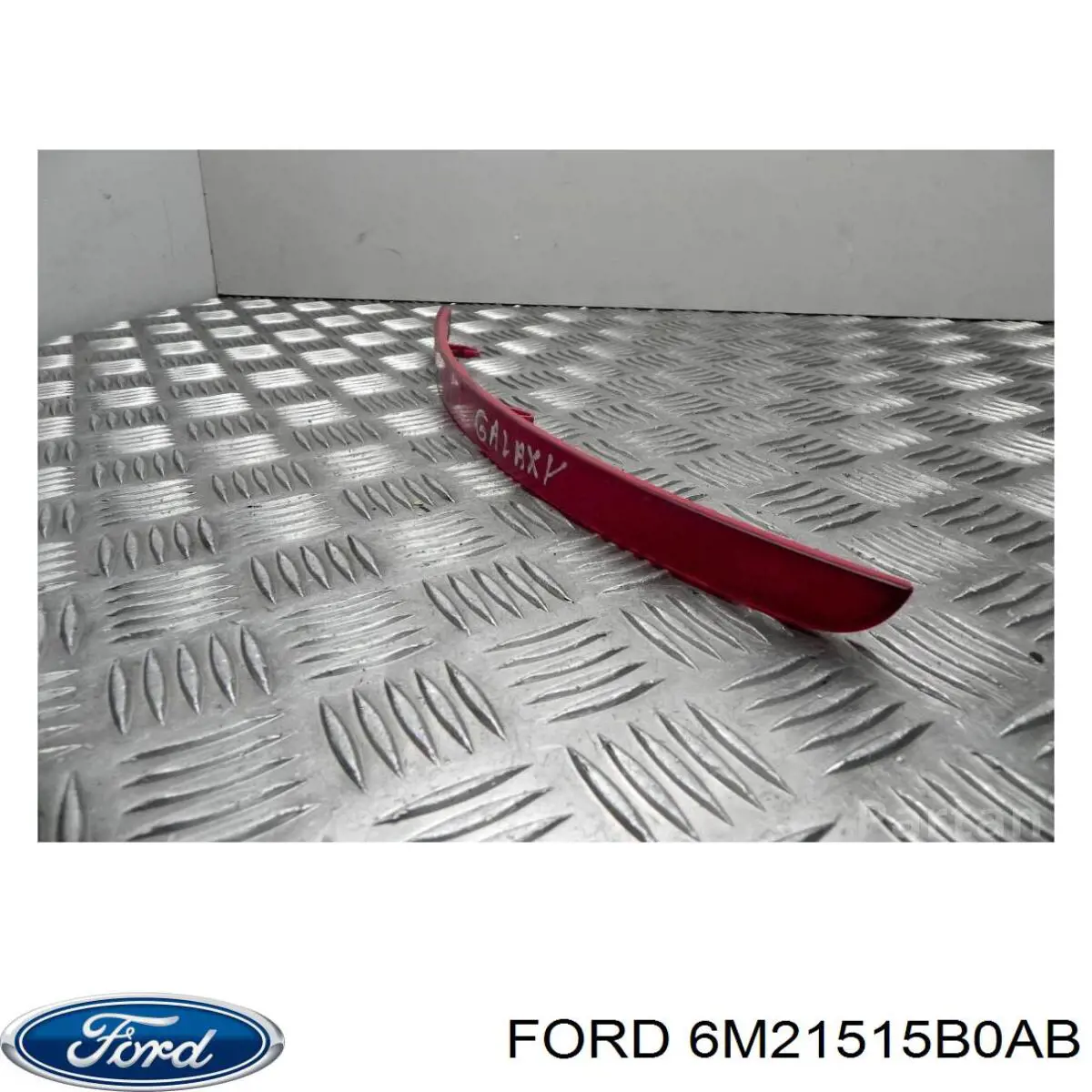 Отражатель бампера заднего правый Ford 1675882 цена, от 31.33 USD