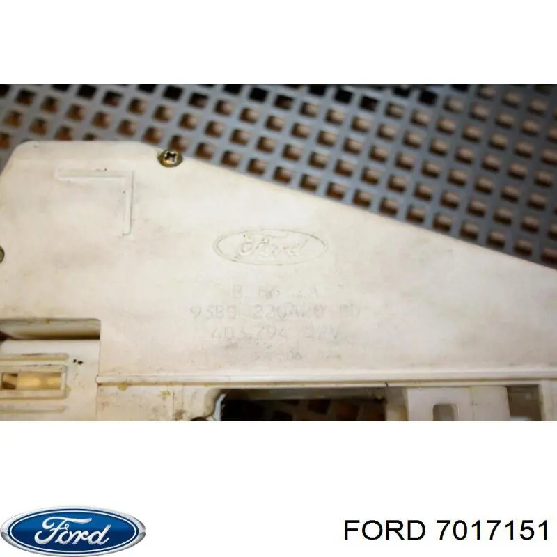  1015846 Ford