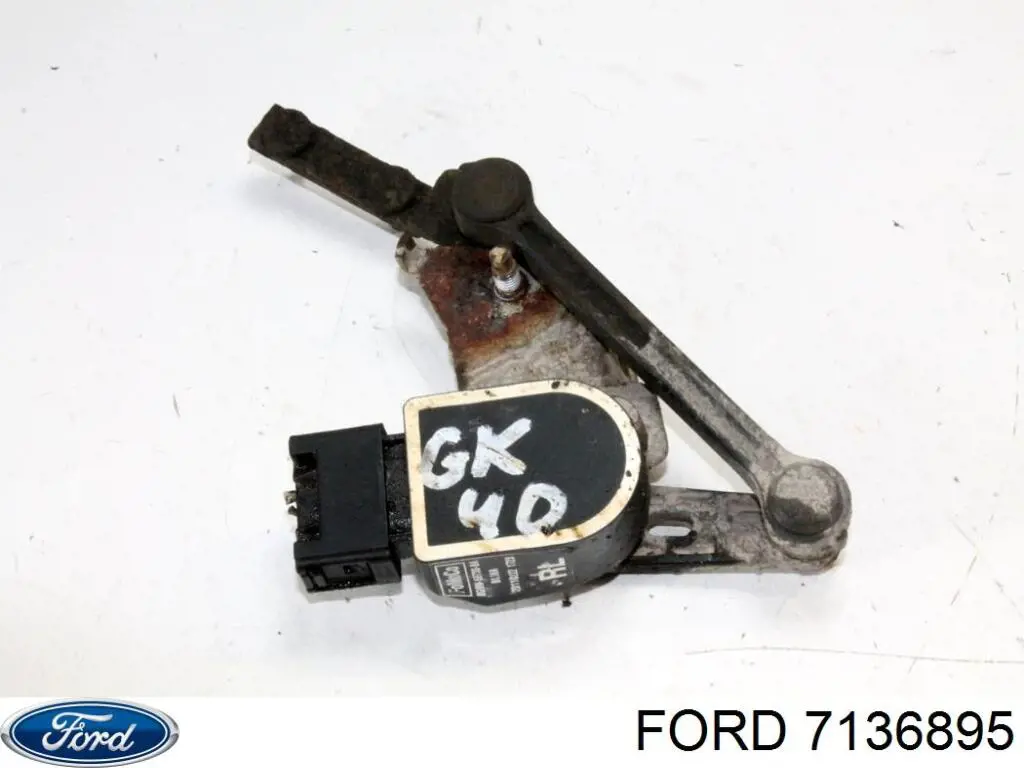 7136895 Ford поршень в комплекте на 1 цилиндр, std