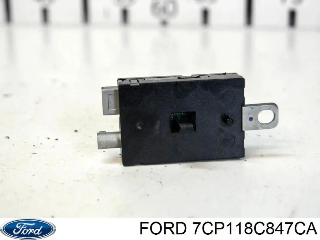Купить 7CP118C847CA Ford Усилитель сигнала антенны