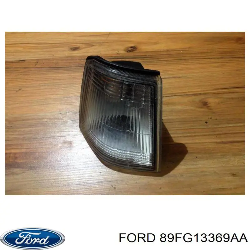  Поворотник левый Ford Fiesta 