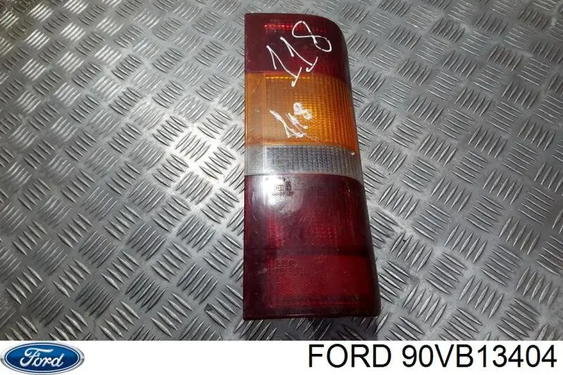 Фонарь задний правый 90VB13404 Ford