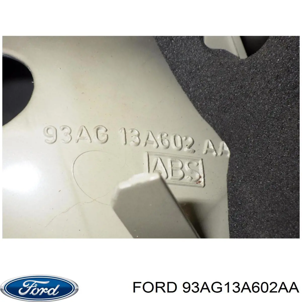 Купить 1052428 Ford Задняя правая фара