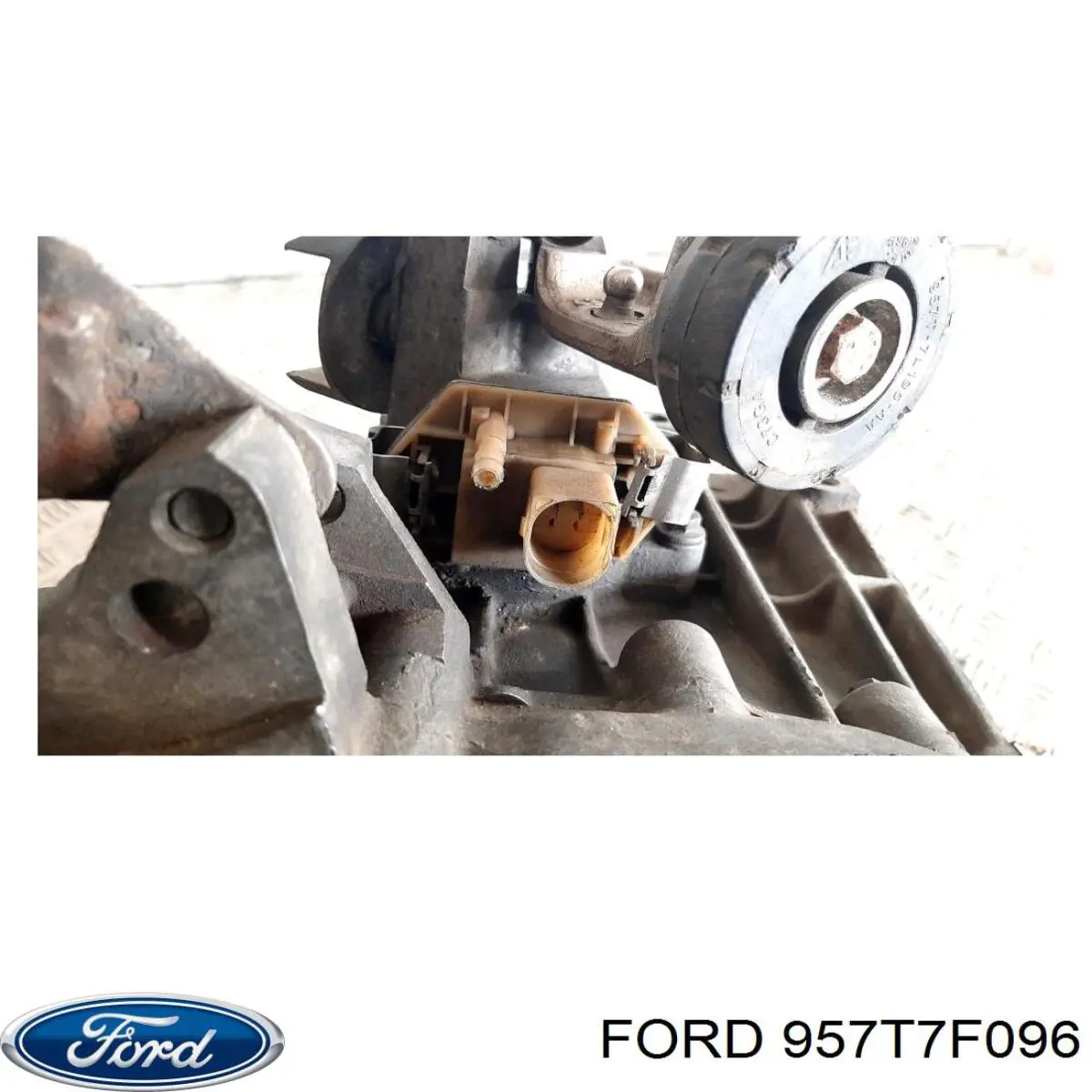 957T7F096 Ford кпп в сборе (механическая коробка передач)