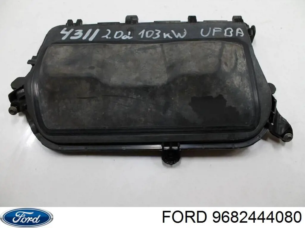 9682444080 Fiat/Alfa/Lancia Крышка мотора декоративная