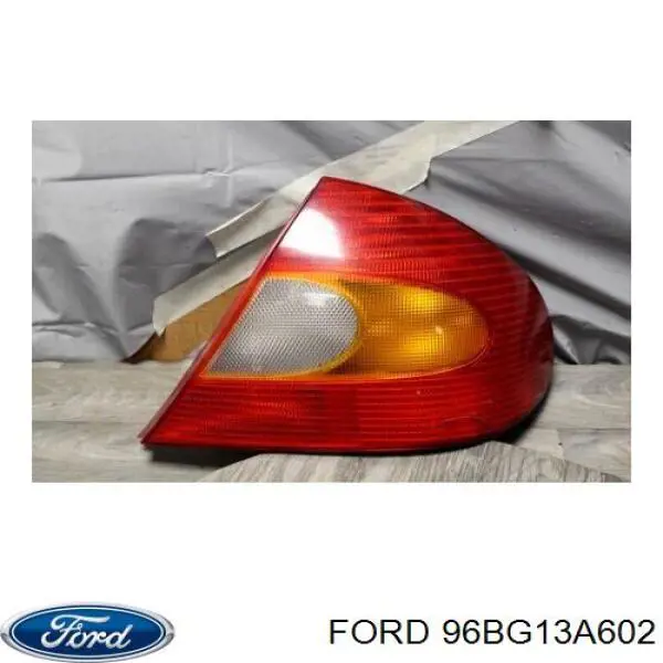 Купить 1119437 Ford Задняя правая фара