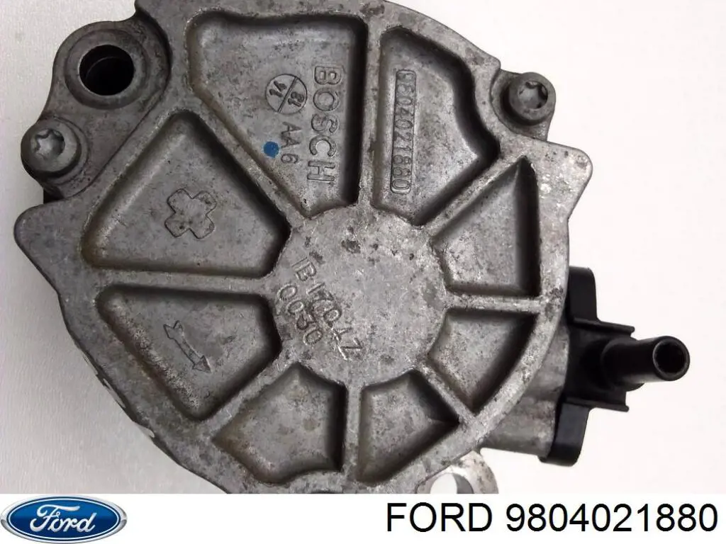 Насос вакуумный Ford 9804021880