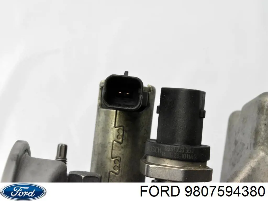  Корпус масляного фильтра Ford 1871920
