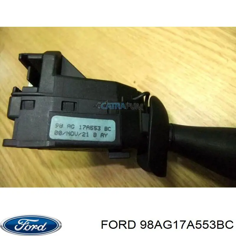 Купить 1097539 Ford Правый подрулевой переключатель