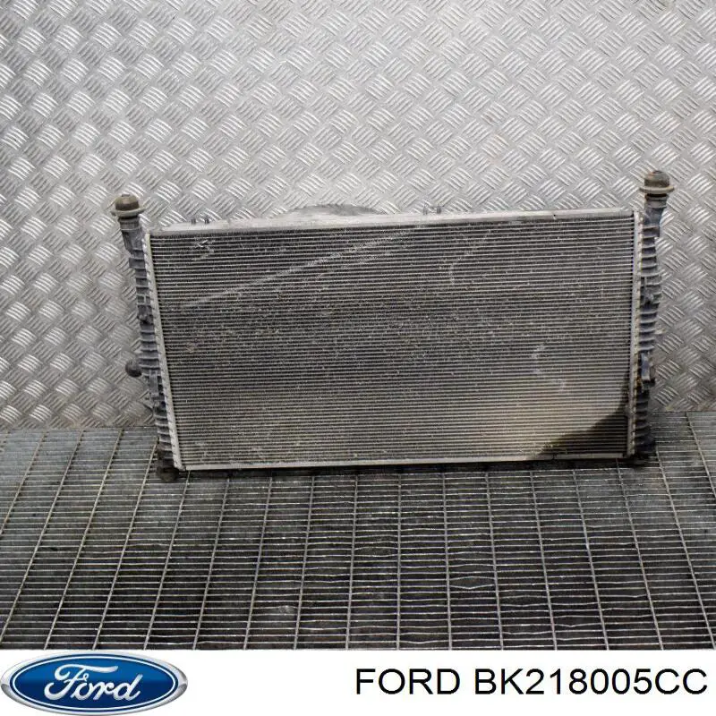 Радиатор охлаждения двигателя Ford BK218005CC цена, от 126.69 USD