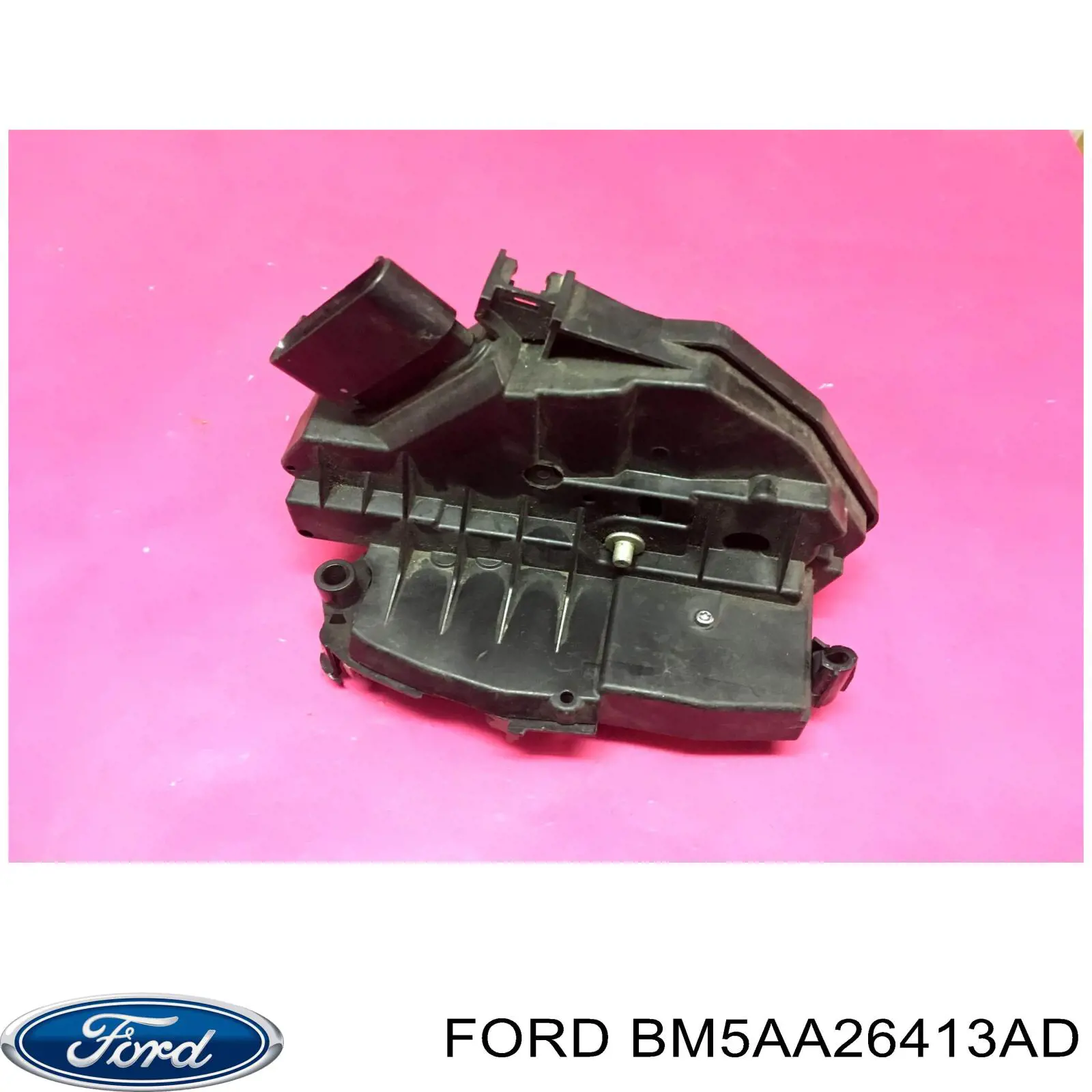 1931363 Ford Замок двери задней левой