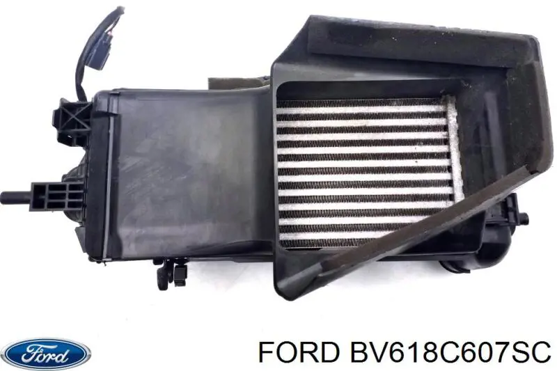 Электровентилятор интеркуллера в сборе (мотор+крыльчатка) на Ford Focus III 