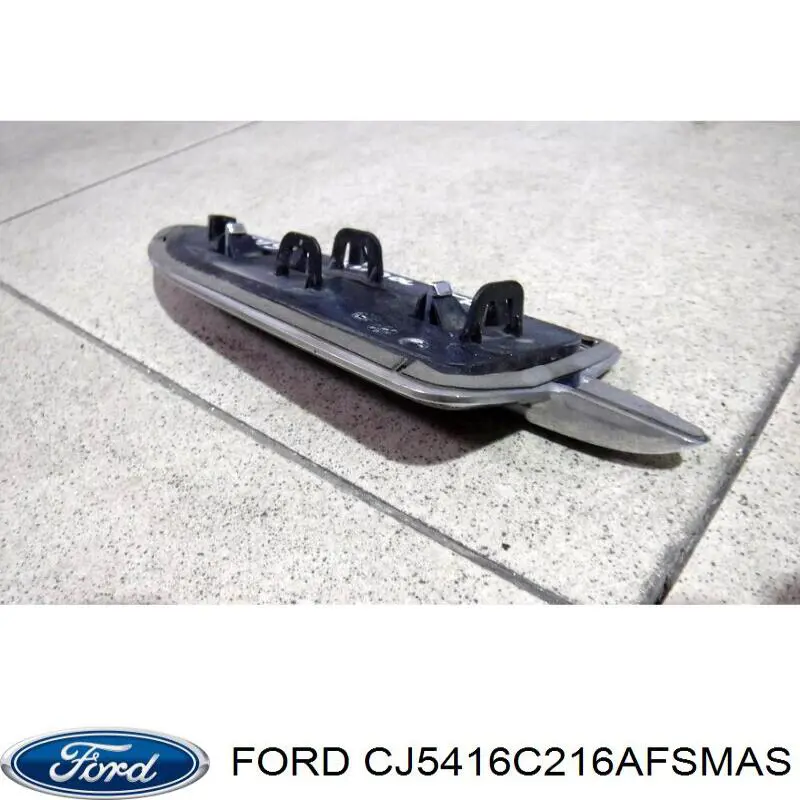 Молдинг крыла переднего правого Ford 5219595 цена, от 18.15 USD