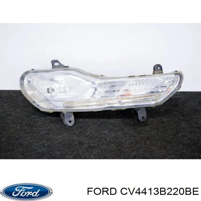 CV4413B220BE Ford luzes de nevoeiro direitas