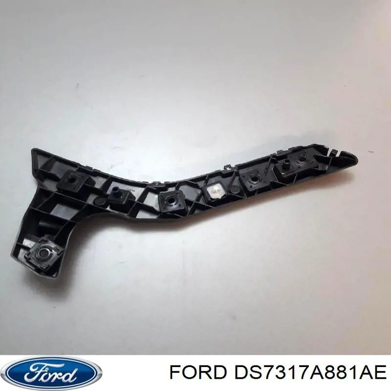 Кронштейн бампера заднего внешний правый Ford DS7317A881AE цена, от 12.99 USD