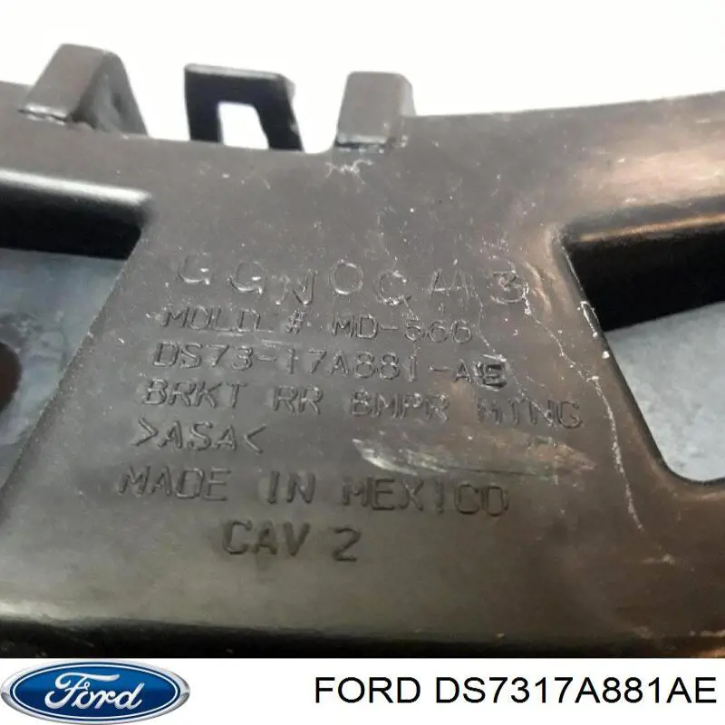 Кронштейн бампера заднего внешний правый DS7317A881AE Ford
