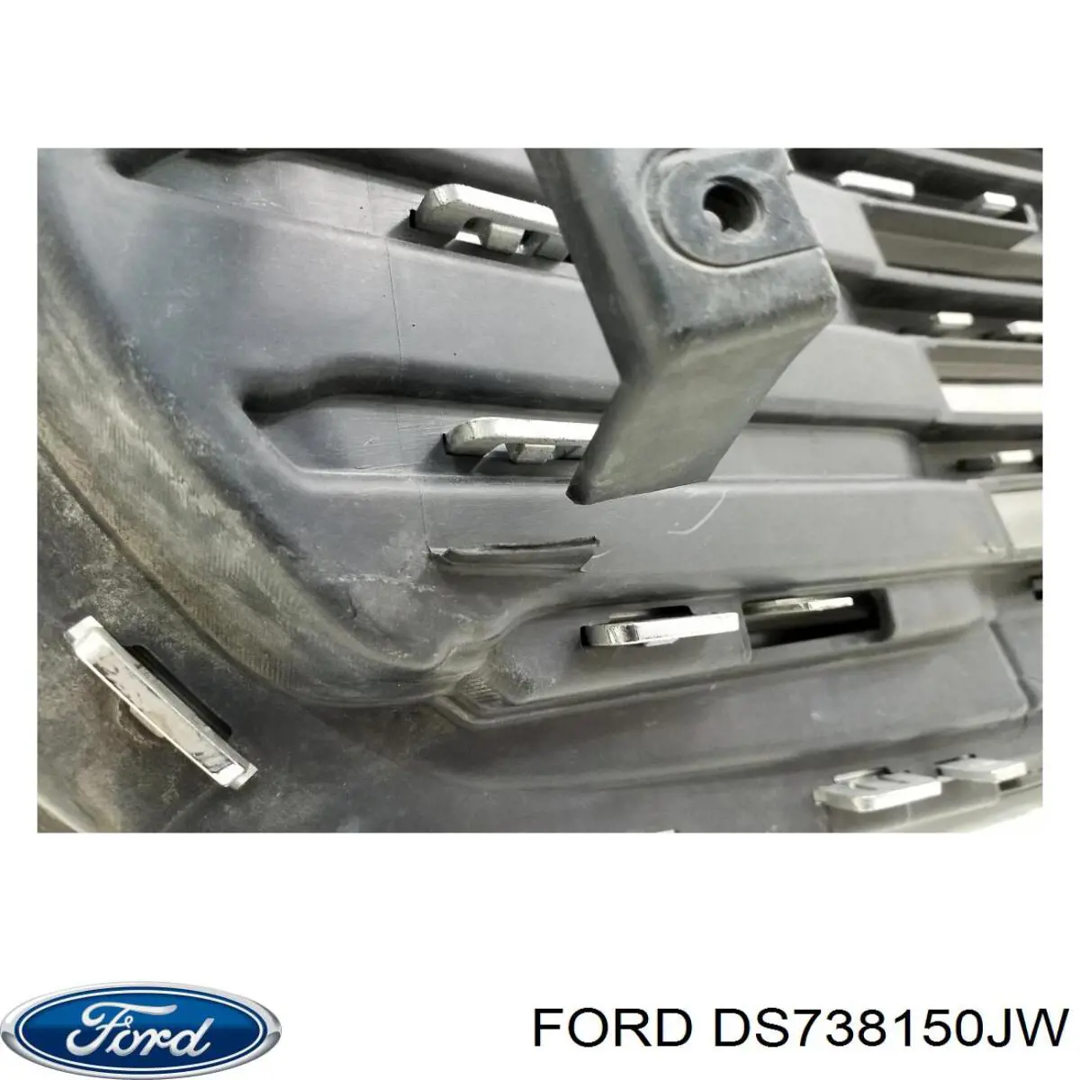 Облицовка радиатора Ford DS738150JW цена, от 44.94 USD