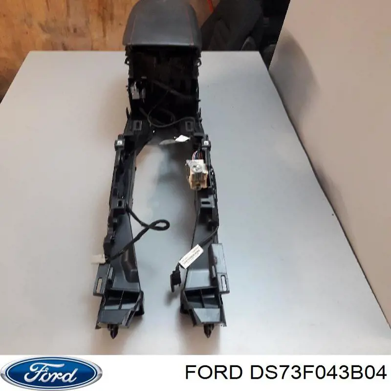  DS73F043B04 Ford