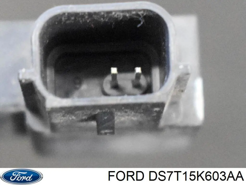 Усилитель сигнала антенны Ford DS7T15K603AA