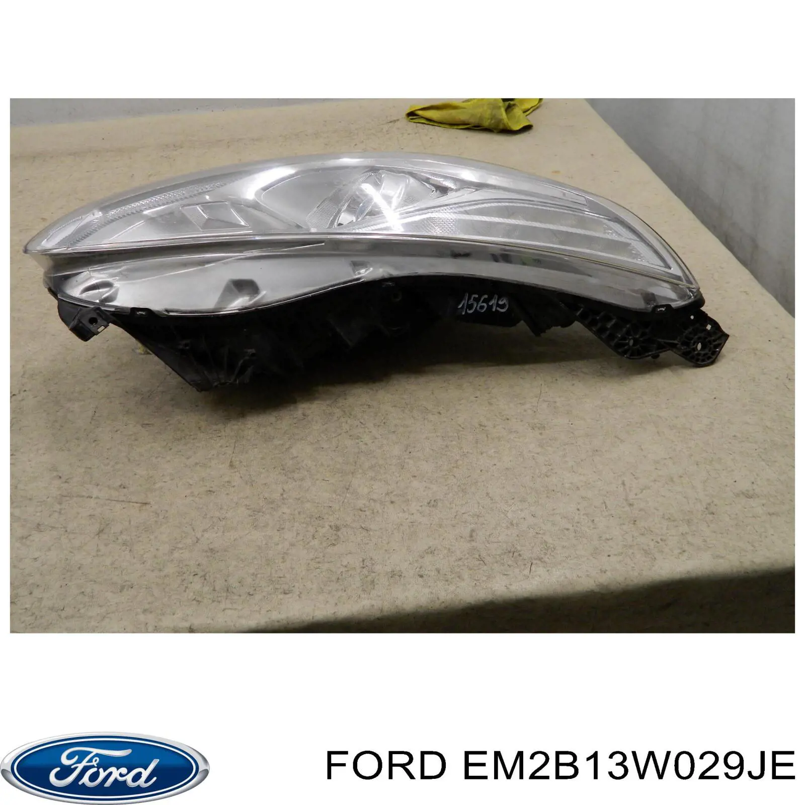 Правая блок фара Ford EM2B13W029JE цена, от 190.04 USD
