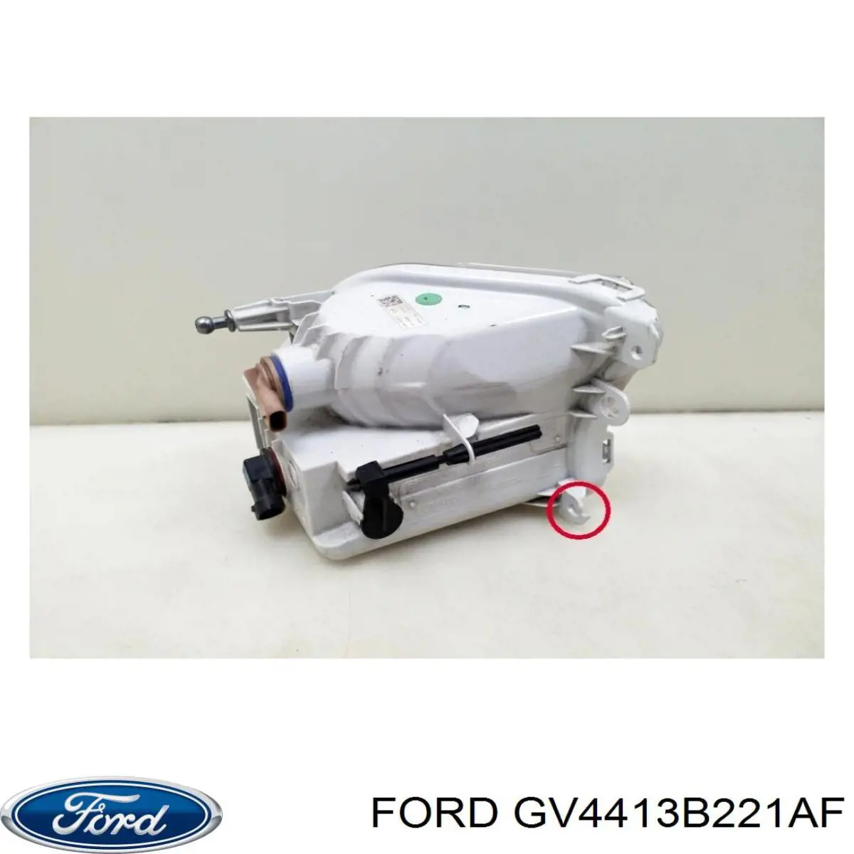 Купить GV4413B221AF Ford Противотуманка левая